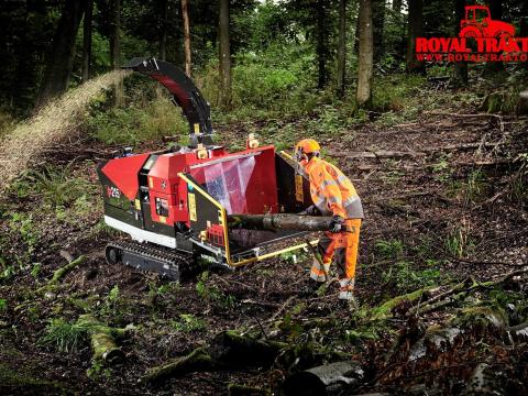 Linddana TP 215 DIESEL motoros hernyótalpas ágdaráló távirányítású vezérléssel Linddana TP 215 DIESEL motoros hernyótalpas ágdaráló távirányítású vezérléssel