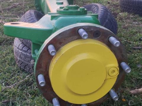 John Deere W650 JD620R kombájn hátsó híd John Deere W650 JD620R kombájn hátsó híd