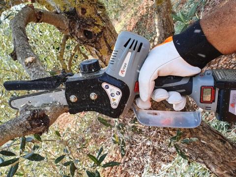 Arvipo MT37 elektromos ágvágó láncfűrész Arvipo MT37 elektromos ágvágó láncfűrész