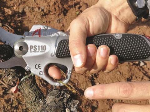 Arvipo PS 110 elektromos metszőolló Arvipo PS 110 elektromos metszőolló