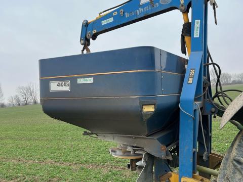 Bogballe l1plusz műtrágyaszóró Suire BM 2000 BIG-BAG rakodóval Bogballe l1plusz műtrágyaszóró Suire BM 2000 BIG-BAG rakodóval