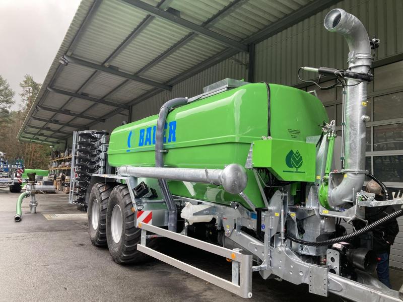 Bauer Poly 191+ poliészter tartálykocsi