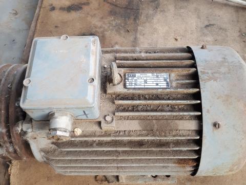 Használt ipari villanymotorok eladók 5,5 kW–7,5 kW / 1450 fordulat Használt ipari villanymotorok eladók 5,5 kW–7,5 kW / 1450 fordulat