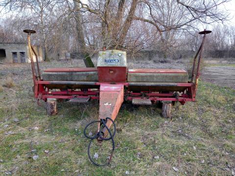 IH cyclo 6 soros szemenkénti vetőgép