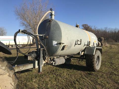 Fliegl VFW 8600 Tartálykocsi /szippantó/ Fliegl VFW 8600 Tartálykocsi /szippantó/