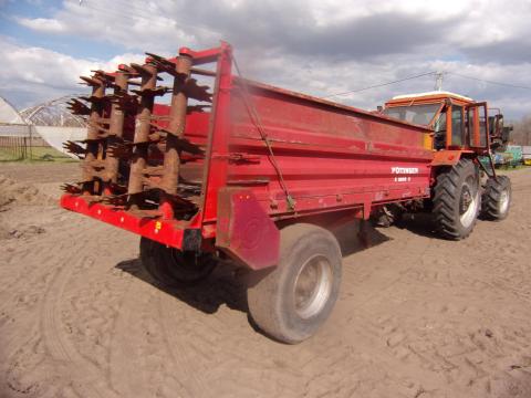 Pöttinger 5500 V tip,  5,5 tonnás,  4 állópörgős,  vas oldalas trágyaszóró Pöttinger 5500 V tip,  5,5 tonnás,  4 állópörgős,  vas oldalas trágyaszóró
