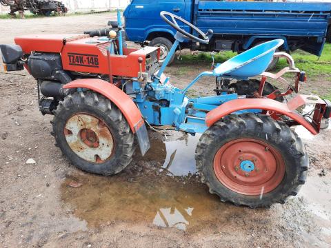 TZ4K-14B traktor