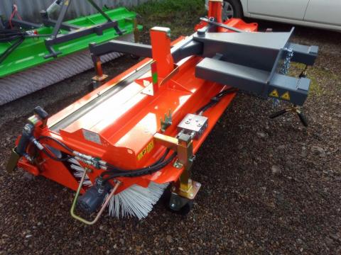 Bema 25-2300 Profi seprűgép Bema 25-2300 Profi seprűgép