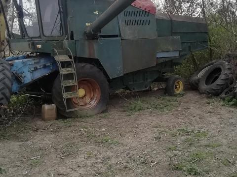 Eladó E 512 es kombájn és alkatrészek Eladó E 512 es kombájn és alkatrészek