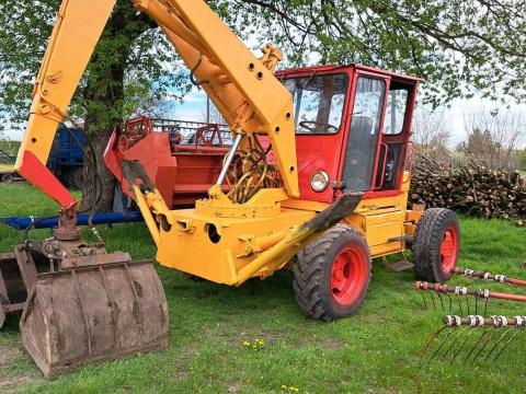 UTB TIH 445 forgó rakodó eladó üzemképes állapotban