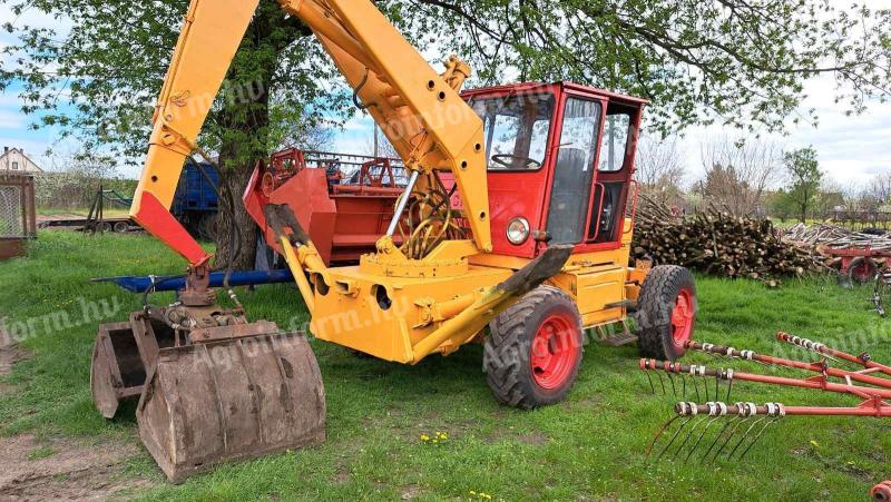 UTB TIH 445 forgó rakodó eladó üzemképes állapotban