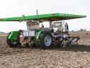 FarmDroid Magyarországon! Vető-,  tő- és sorközművelő,  permetező autonóm robot napelemmel