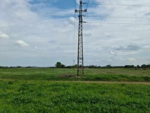 Eladó telek Monoron, 53 765 m² Eladó telek Monoron, 53 765 m²