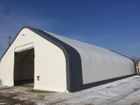 Ház típusú sátor 15,25 m x 30,5 m x 7 m raktárról Ház típusú sátor 15,25 m x 30,5 m x 7 m raktárról