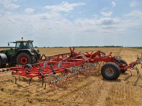 Güttler 12 méteres SuperMaxx 7 soros kultivátor Güttler 12 méteres SuperMaxx 7 soros kultivátor