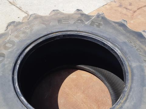 Good Year 650/75xR32 Gumi abroncs köpeny Good Year 650/75xR32 Gumi abroncs köpeny