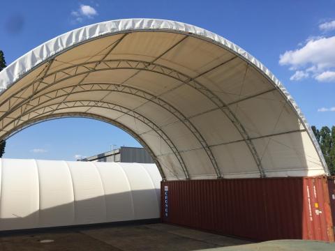 Konténer sátor 12m x 12m x 4,5m raktárról, dupla acél vasazat Konténer sátor 12m x 12m x 4,5m raktárról, dupla acél vasazat