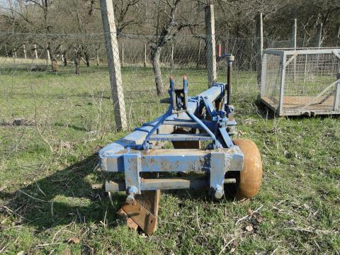 Háromfejes eke eladó