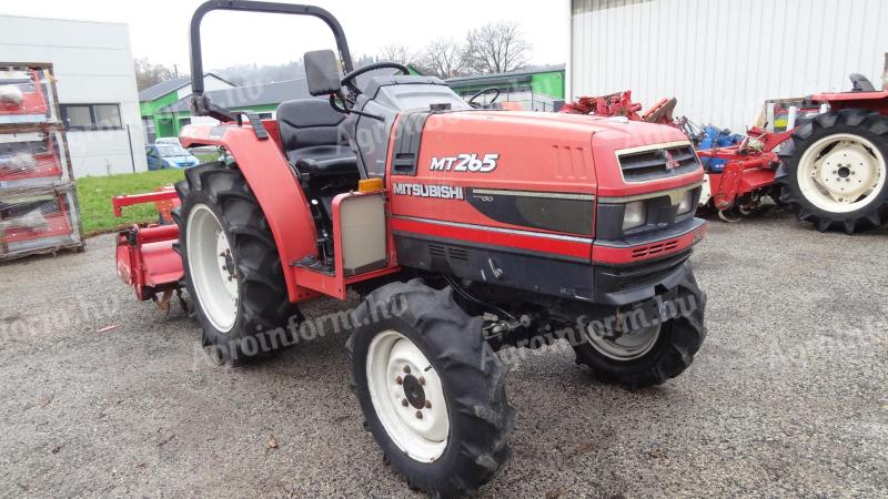 Mitsubishi MT265 japán kistraktor talajmaróval