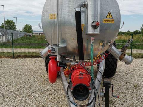 POMOT 8000 liter Szippantókocsi POMOT 8000 liter Szippantókocsi