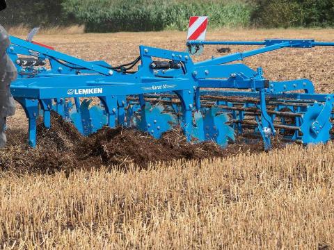 LEMKEN KARAT 10/300 FÜGGESZTETT KULTIVÁTOR LEMKEN KARAT 10/300 FÜGGESZTETT KULTIVÁTOR