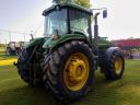 John Deere 8200 traktor