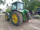 John Deere 8300 traktor