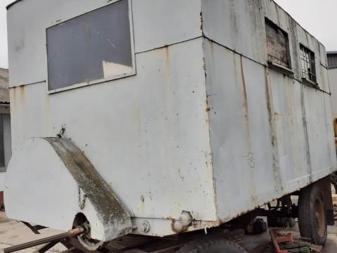 ELADÓ Mezőgazdasági zárt pótkocsi ELADÓ Mezőgazdasági zárt pótkocsi