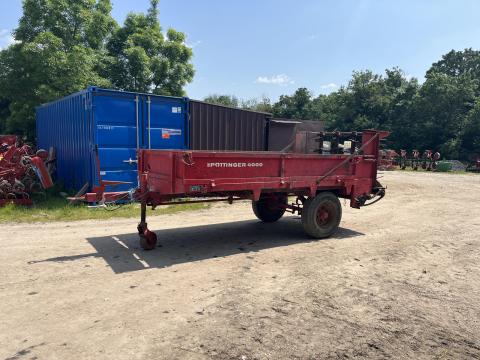 Pöttinger 4t állóhengeres szervestrágyaszóró Pöttinger 4t állóhengeres szervestrágyaszóró