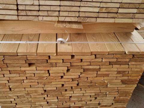 Akác fűrészárú,  szélezett és szélezetlen pallók,  deszkák Akác fűrészárú,  szélezett és szélezetlen pallók,  deszkák