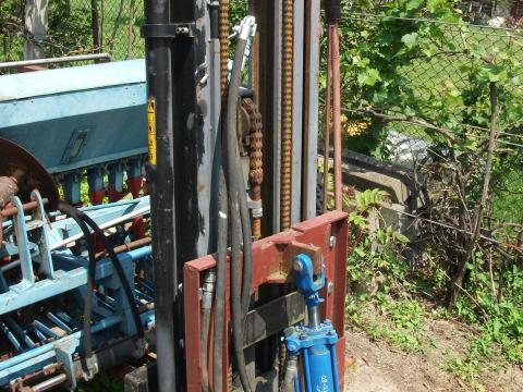 Traktor hátfal emelő raklap villa eladó Traktor hátfal emelő raklap villa eladó