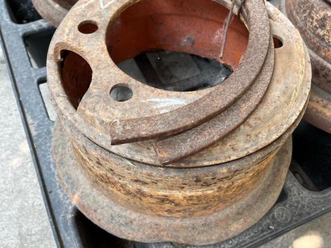 Targonca felni 7,00-12, rögzítő gyűrűs Targonca felni 7,00-12, rögzítő gyűrűs