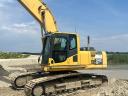 Komatsu PC240 LC-8 hosszú gémes lánctalpas kotró