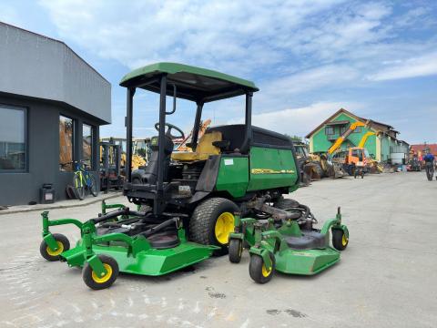 John Deere 1600 Turbo fűnyiró John Deere 1600 Turbo fűnyiró