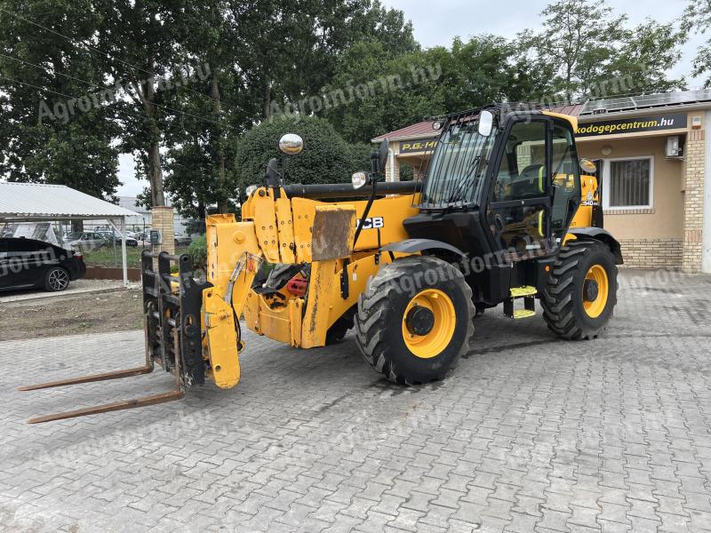 JCB 540-170 - 17 méteres építőipari teleszkópos rakodó