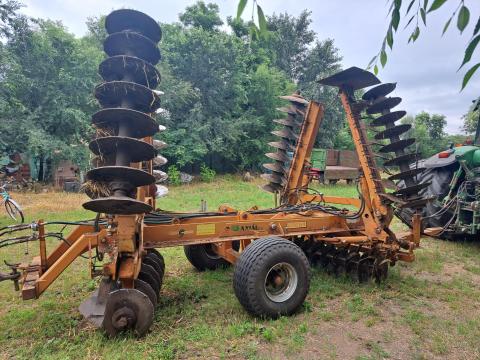 Simba/fradisc vontatot nehéztárcsa, hengerrel Simba/fradisc vontatot nehéztárcsa, hengerrel