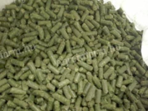 Lucerna pellet eladó - Kistelek