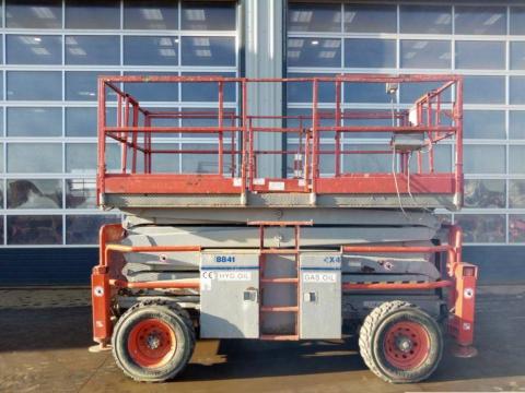 SkyJack SJ 8841 terepes ollós emelő SkyJack SJ 8841 terepes ollós emelő