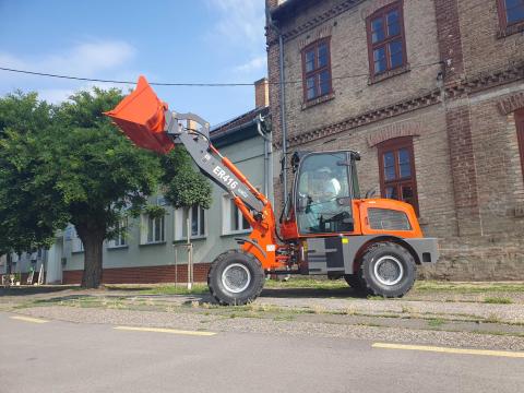 Everun ER416 rakodó 50 LE RAKTÁRRÓL Everun ER416 rakodó 50 LE RAKTÁRRÓL