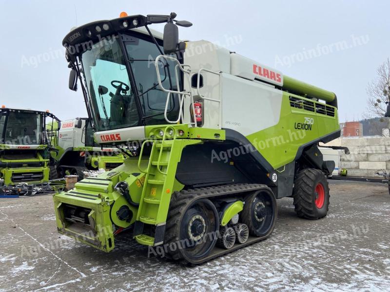 Claas Lexion 750TT (920/1340 üzemórás)