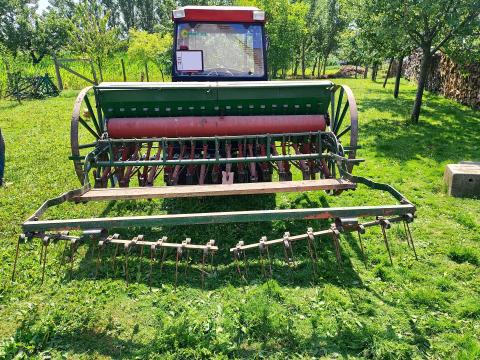 19 soros Isaria gabonavetőgép 19 soros Isaria gabonavetőgép