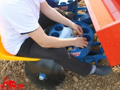 FERRARI BURGONYAÜLTETŐ