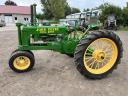 John Deere Model B Unstyled