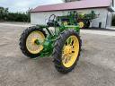 John Deere Model B Unstyled