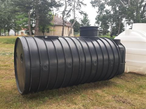 Esővíz-tároló,  szennyvízgyűjtő tartályok Esővíz-tároló,  szennyvízgyűjtő tartályok