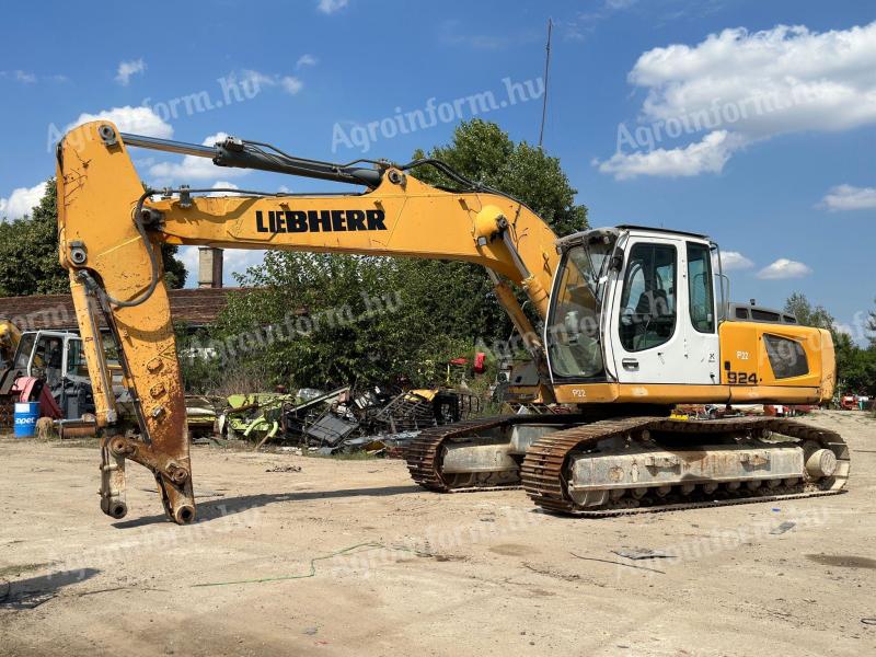 Liebherr R924C lánctalpas kotró