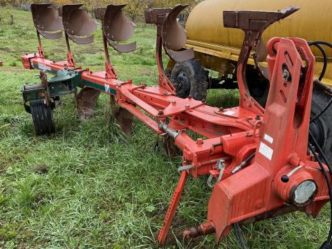 Vogel & Noot XS1050 váltvaforgató eke eladó Vogel & Noot XS1050 váltvaforgató eke eladó