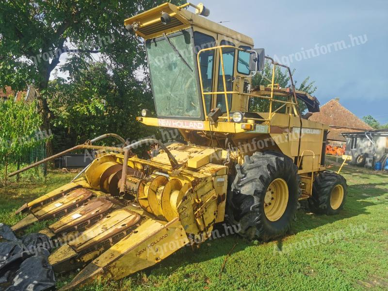 New Holland 2305 silózó kombájn