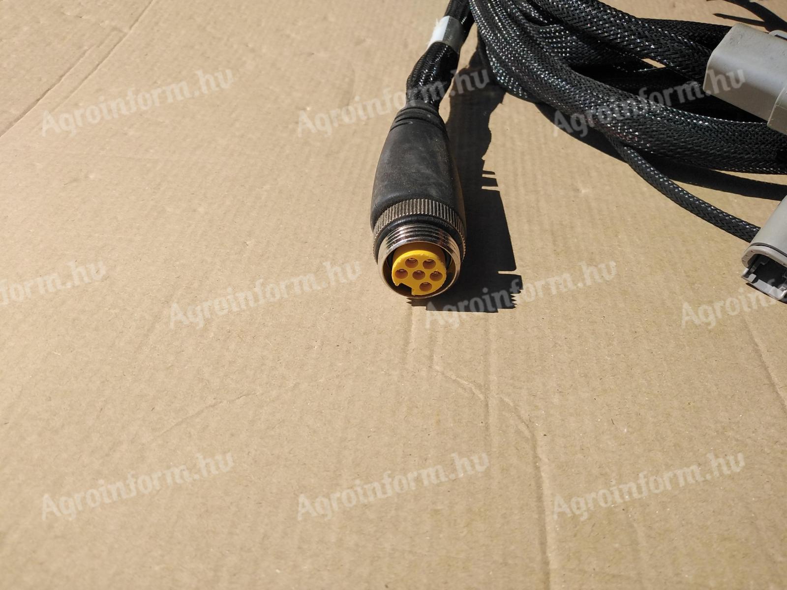 TRIMBLE EZ-PILOT Kábelköteg 76351 - Komárom-Esztergom vármegye 2884 ...