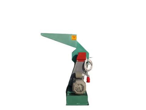 Takarmánydaráló TD24/4 kW – 380V Takarmánydaráló TD24/4 kW – 380V